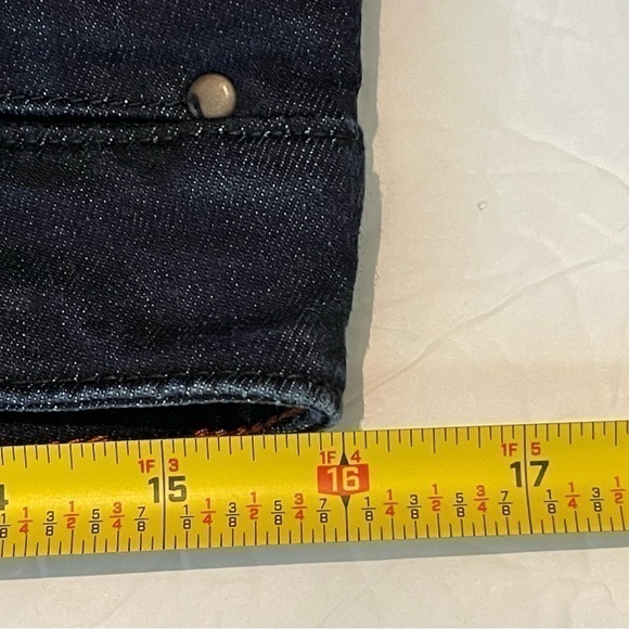 Eddie Bauer Curvy Trouser Cut Dark Blue Wash Mid Rise Jeans NWOT - Picture 11 of 13